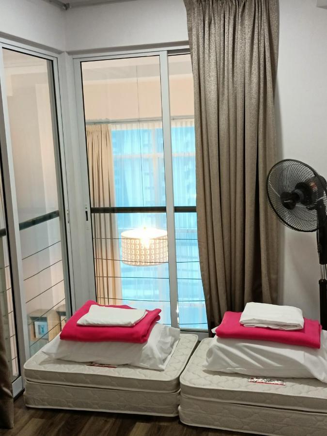 Duplex Condo@Maritime 8 George Town Bagian luar foto